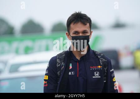 Tuzla, Turchia. 10 ottobre 2021. 10.10.2021, Istanbul Park Circuit, Istanbul, Formula 1 Turkish Grand Prix 2021, nella foto Alexander Albon (Red Bull Racing) Credit: dpa picture Alliance/Alamy Live News Foto Stock
