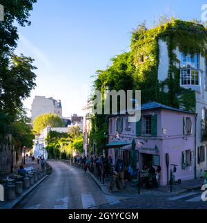 La maison Rose a Montmartre Parigi, il ristorante più fotografato di Parigi Foto Stock