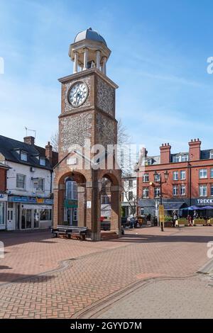 Torre dell'Orologio su Chesham High Street, Buckinghamshire, Inghilterra, Regno Unito, Regno Unito Foto Stock