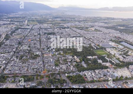 Veduta aerea della città vecchia di Dali, Yunnan Foto Stock