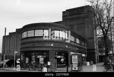 Art Deco ex Odeon Cinema a York ora gestito da Reel Cinemas. Costruito nel 1937. Foto Stock