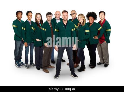 JONATHAN BANKS, JIM RASH, KEN JEONG, JOEL MCHALE, JOHN OLIVER, GILLIAN JACOBS, ALISON BRIE, YVETTE NICOLE BROWN, DANNY PUDI E DONALD GLOVER IN COMMUNITY (2009), DIRETTO DA JOE RUSSO. Credit: UNIVERSAL MEDIA STUDIOS / Album Foto Stock