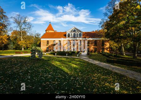 Castello Gotico-rinascimentale e Giardino Paesaggio di Raudondvaris Foto Stock