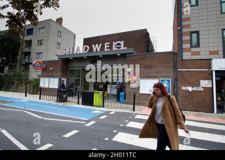 Shadwell DLR e la stazione di terra, Londra Foto Stock