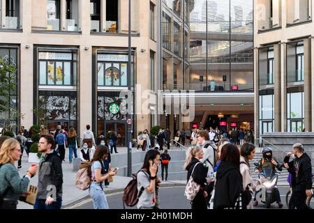 Notte degli studenti del quartiere St James Foto Stock