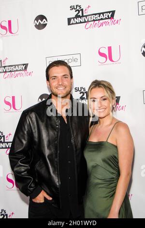 Festeggiamenti del 21° anniversario DELLA RIVISTA SU Red Carpet Fashion all'Avalon Hollywood Foto Stock