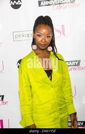 Festeggiamenti del 21° anniversario DELLA RIVISTA SU Red Carpet Fashion all'Avalon Hollywood Foto Stock