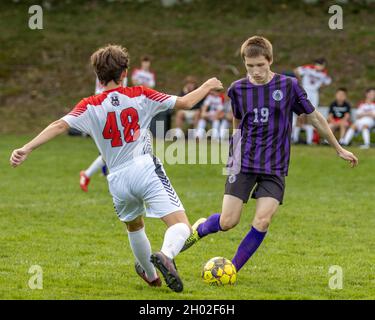 Ragazzi High School gioco di calcio giocato in Massachusetts Foto Stock