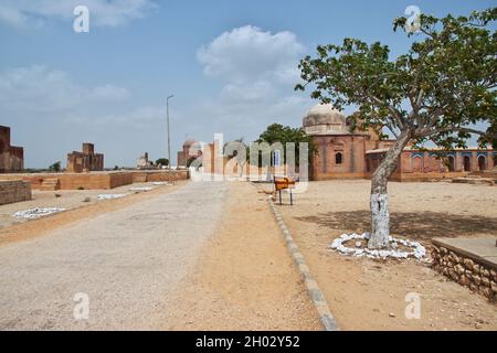 Necropoli di Makli, tombe d'epoca a Thatta, Pakistan Foto Stock