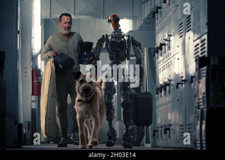 TOM HANKS in FINCH (2021), diretto da MIGUEL SAPOCHNIK. Credit: ImageMovers / Amblin Entertainment / Album Foto Stock