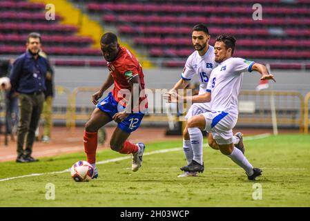 SAN JOSE, Costa Rica: Joel Campbell in azione durante la vittoria del Costa Rica 2-1 su El Salvador nel CONCACACAF FIFA World Cup Qualificanti il prossimo ottobre Foto Stock