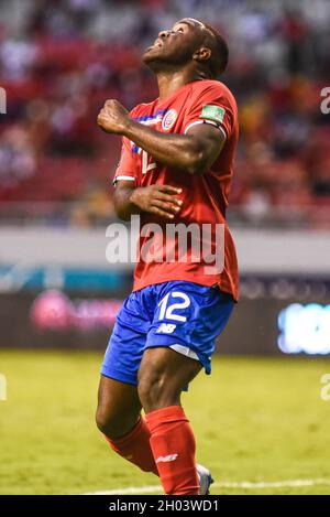 SAN JOSE, Costa Rica: Joel Campbell durante la vittoria del Costa Rica 2-1 su El Salvador nel CONCACACAF FIFA World Cup Qualificanti il 10 ottobre 2021, Foto Stock