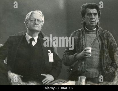 moviemaker e attore italiano Nanny Loy (a destra), anni '80 Foto Stock