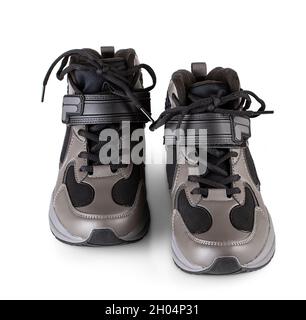 un paio di sneakers ad alta coibentazione isolate su sfondo bianco Foto Stock