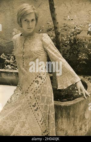 Attrice americana e scultore artista Mimsy Farmer, anni '70 Foto Stock