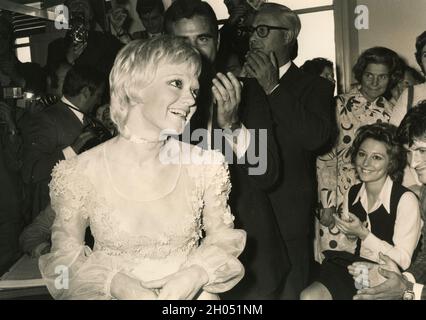 Cantante italiana attrice e showgirl Rita Pavone al Festival degli Sconosciuti, Ariccia, Italia 1962 Foto Stock