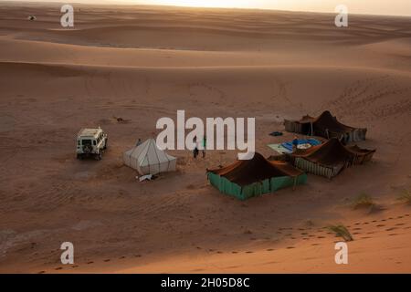 Popolo marocchino nomade e le loro tende Foto Stock