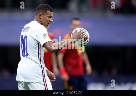 Kylian Mbappe di Francia è in arrivo durante la partita finale della UEFA Nations League tra Spagna e Francia . Foto Stock