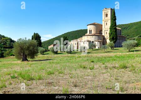 Abbazia di Sant'Antimo, monastero benedettino. Montalcino Val d'Orcia Toscana Foto Stock