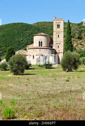 Abbazia di Sant'Antimo, monastero benedettino. Montalcino Val d'Orcia Toscana Foto Stock