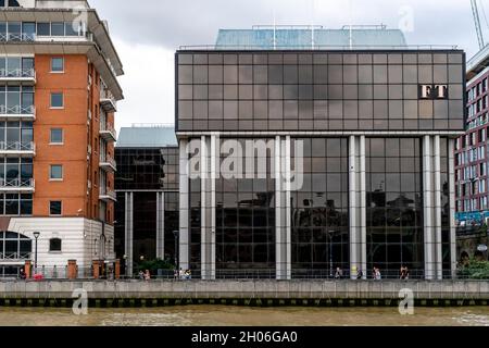 L'ex sede centrale del Financial Times a One Southwark Bridge, Londra, Regno Unito. Foto Stock