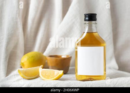 Composizione con deliziosa bevanda mezcal Foto Stock