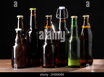 Vista frontale, gustoso assortimento di birre americane Foto Stock