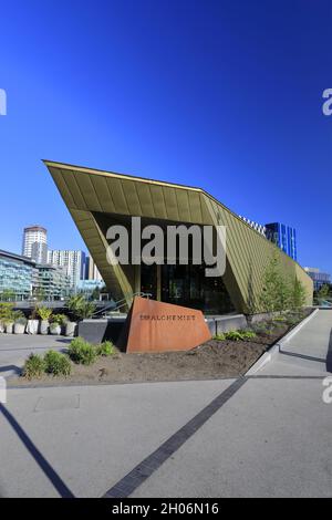 The Alchemist cocktail bar, Salford Quays, Manchester, Lancashire, Inghilterra, REGNO UNITO Foto Stock