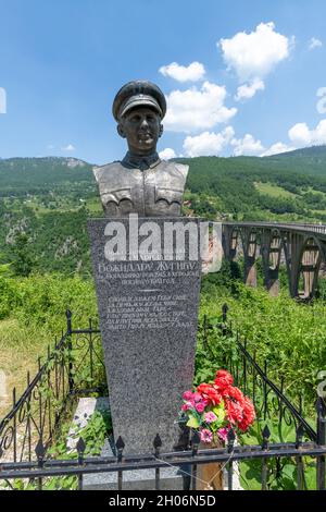 Plevlya, Montenegro - Giugno 11. 2019. Eroe soldato esercito jugoslavo durante il mondo di guerra II Foto Stock