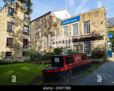 08.09.2021, Skipton, North Yorkshire, UK High Corn Mill si trova alle porte di Skipton Castle Woods, un bosco storico di cui una volta faceva parte Foto Stock