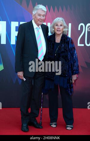 Timothy Carlton e Wanda Ventham hanno partecipato al Power of the Dog Premiere come parte del 65° BFI London Film Festival presso la Royal Festival Hall di Londra, Inghilterra, il 11 ottobre 2021. Foto di Aurore Marechal/ABACAPRESS.COM Foto Stock