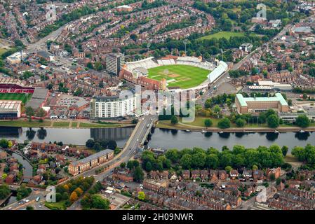 Arial immagine del Trent Bridge e del River Trent, Nottingham Nottinghamshire Inghilterra Regno Unito Foto Stock
