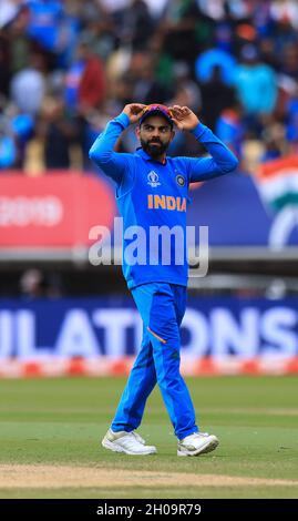 Birmingham, Regno Unito. 2 luglio 2019. Il giocatore indiano di cricket Virat Kohli reagisce durante la 40a partita dell'ICC (International Cricket Council) Cricket World Cup 2019 tra Bangladesh e India a Birmingham in Inghilterra. L'India ha vinto con 28 corse. (Foto di MD Manik/SOPA Images/Sipa USA) Credit: Sipa USA/Alamy Live News Foto Stock