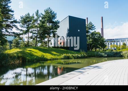 WOLFSBURG, GERMANIA - 09 settembre 2021: Il Museo Wolfsburg Autostadt Volkswagen, Germania Foto Stock