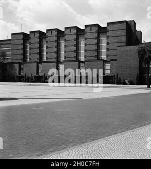 Die Ausstellungshalle di Magdeburgo, Deutschland 1930er Jahre. Magdeburg exhibition hall, Germania 1930s. Foto Stock