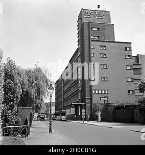 Das Hans Sachs Haus mit Hotel a Gelsenkirchen, Deutschland 1930er Jahre. Hans Sachs edificio con hotel a Gelsenkirchen, Germania 1930s. Foto Stock