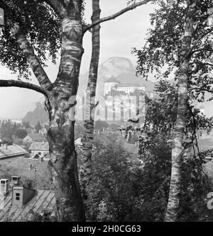 Ein Ausflug nach Kufstein in Tirolo, Deutsches Reich 1930er Jahre. Un viaggio a Kufstein in Tirolo, Germania 1930s. Foto Stock