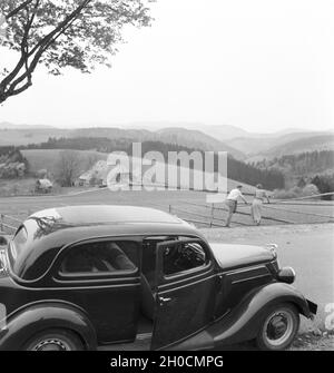 Ein Ausflug in den Südschwarzwald, Deutsches Reich 1930er Jahre. Un viaggio per la Foresta Nera meridionale, Germania 1930s. Foto Stock