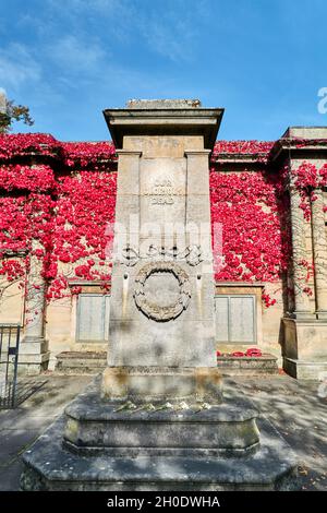 Cenotafi e memoriale di guerra a Kettering, Inghilterra, per coloro che morirono combattendo nella prima guerra mondiale (la Grande Guerra), 1914-18. Foto Stock