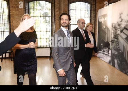 Il principe Carlo Filippo visita il Museo cittadino di Norrkoping, Svezia, il 12 ottobre 2021. Il principe è in visita di un giorno alla contea di Ostergotland. Foto: Stefan Jerrevang / TT code 60160 Foto Stock