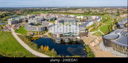 UNIVERSITÀ DI YORK, YORK, REGNO UNITO - 11 OTTOBRE 2021. Vista aerea degli edifici e dei dormitori del Campus East dell'Università di York Foto Stock