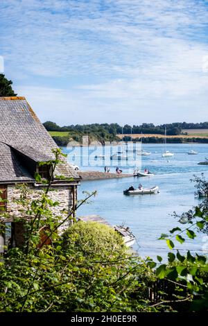 Le Minihic sur Rance (Bretagna, Francia nord-occidentale): Molo di la Landriais, sulle rive del fiume Rance Foto Stock