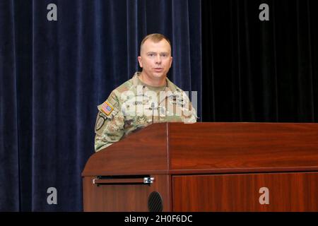 Comando Sgt. Christopher Gunn divenne la 36a NCO superiore della U.S. Army Infantry School assumendo la responsabilità del comando Sgt. Robert Fortenberry, che ha servito nella posizione dal 2019. Foto Stock