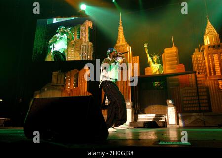 Milano Italia 2003-09-23: 50 cent in concerto al Forum Assago Foto Stock