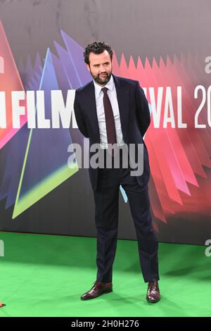 Daniel Mays arriva al Fantasma dell'Open al BFI London Film Festival 2021, 12 ottobre 2021 Southbank Centre, Royal Festival Hall, Londra, Regno Unito. Foto Stock