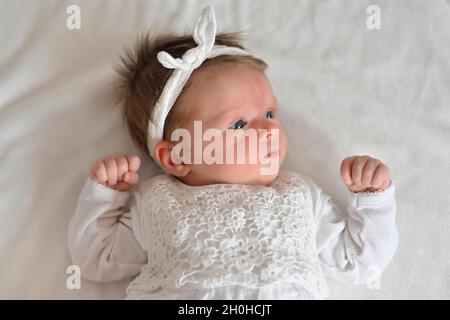 Infante, ragazza, 4 settimane, Stoccarda, Baden-Wuerttemberg, Germania Foto Stock