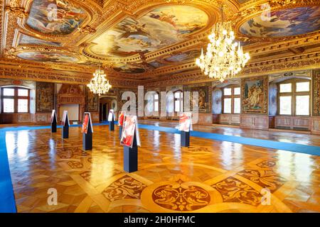 Sala di Stato secondo il modello veneziano, splendido soffitto con motivi di mitologia antica, mostra di arte contemporanea, Castello Ratibor, caccia Foto Stock