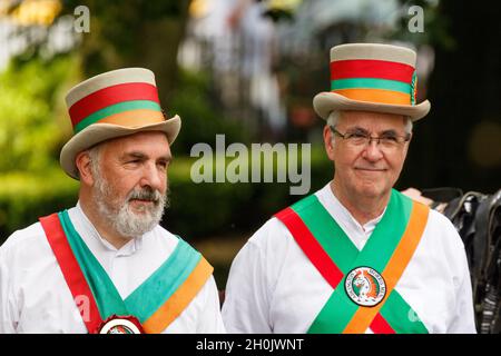 Ballerini Morris al giorno di ballo di Buxton Foto Stock