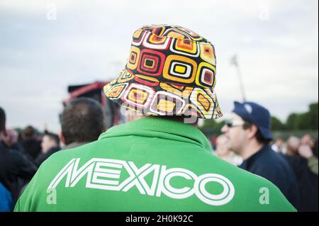 Tifosi durante il concerto di Stone Roses all'Heaton Park, ***USO EDITORIALE SOLO RIGOROSAMENTE NON MERCHANDISING*** Foto Stock