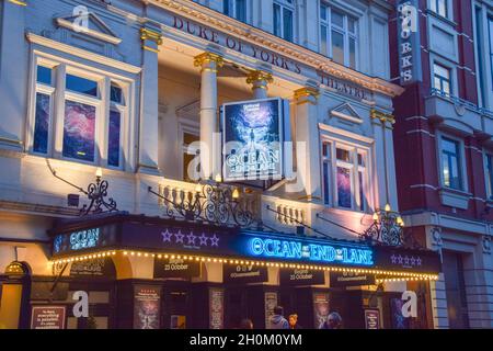 L'Oceano alla fine del vicolo al Teatro del Duca di York, Londra, Regno Unito, 13 ottobre 2021. Foto Stock